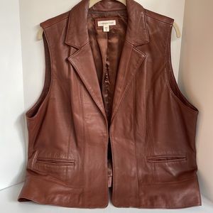 Coldwater Creek butter soft leather two pocket collared vest hidden closure 18